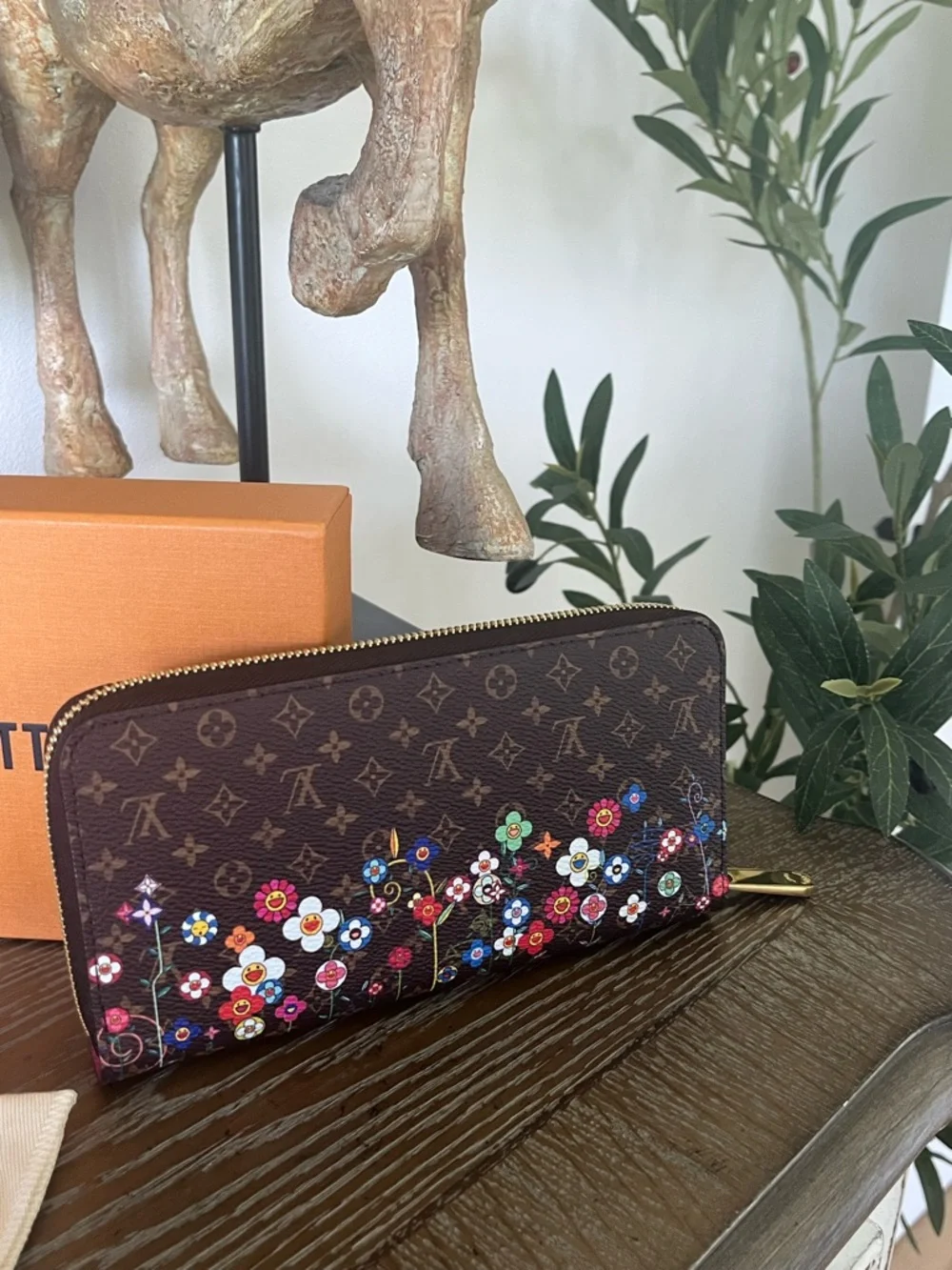 Louis Vuitton TM X LV Flowers Zippy Wallet - Picture 7 of 12